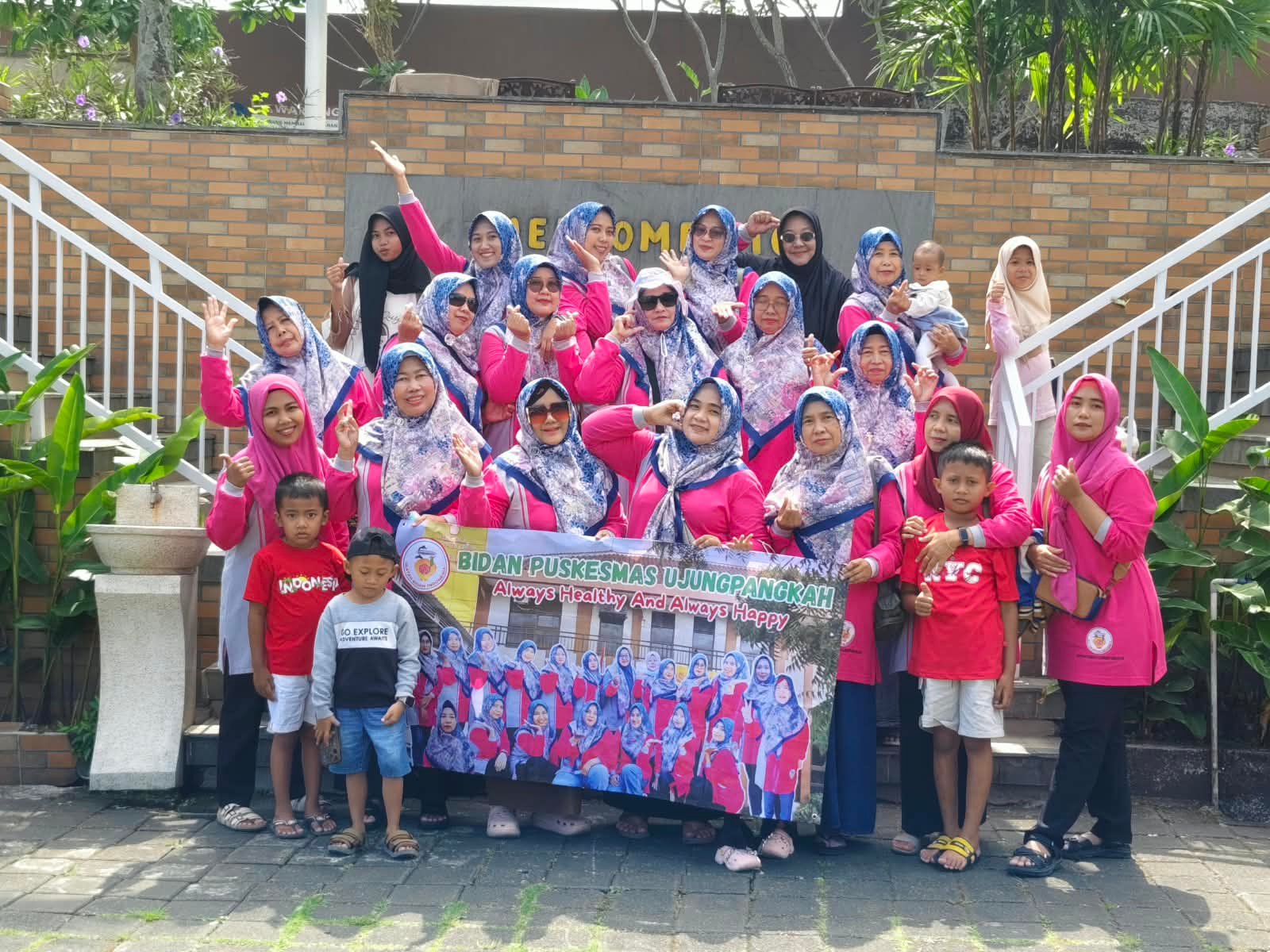 Biro Perjalanan & Corporate Trip